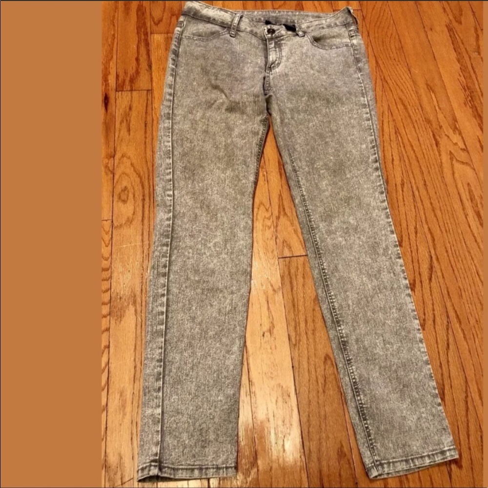 City Streets Gray Skinny Jeans Size 11 Inseam 30